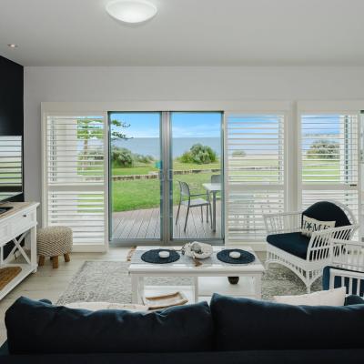Mandurah New Beachfront Bliss 1 1 Bedroom Beachfront Villa 1200px 16
